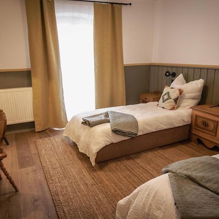 Hotel Kastanienhof Pfettrach Altdorf  Zewnętrze zdjęcie