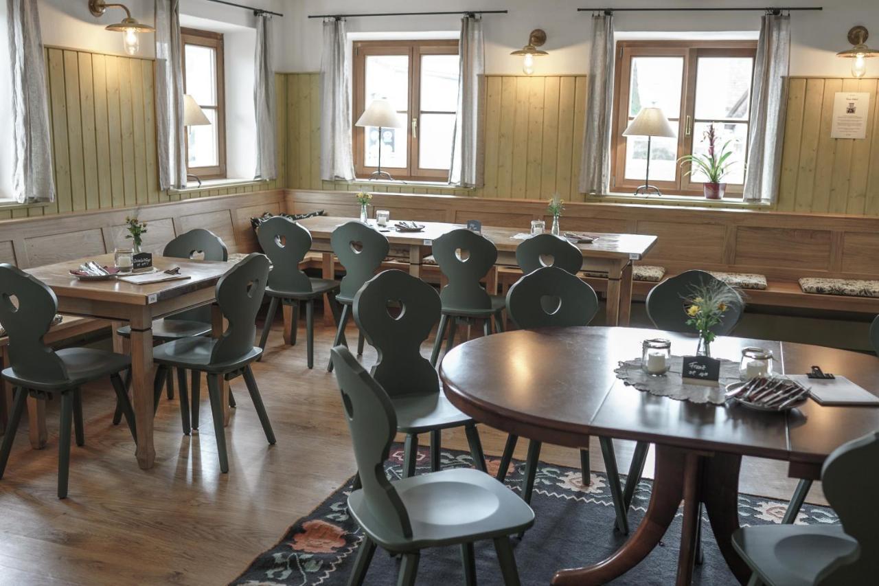Hotel Kastanienhof Pfettrach Altdorf  Zewnętrze zdjęcie