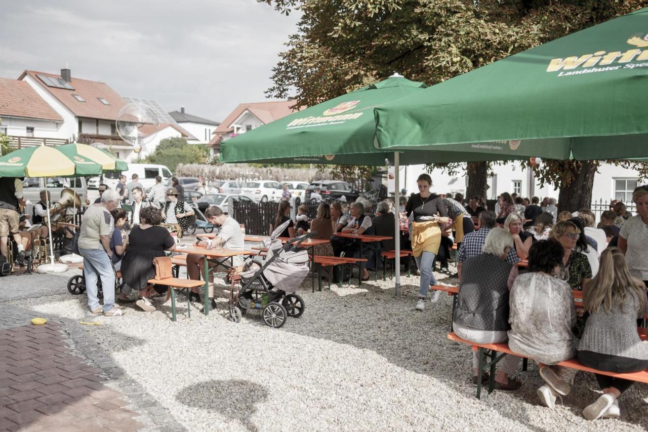 Hotel Kastanienhof Pfettrach Altdorf  Zewnętrze zdjęcie