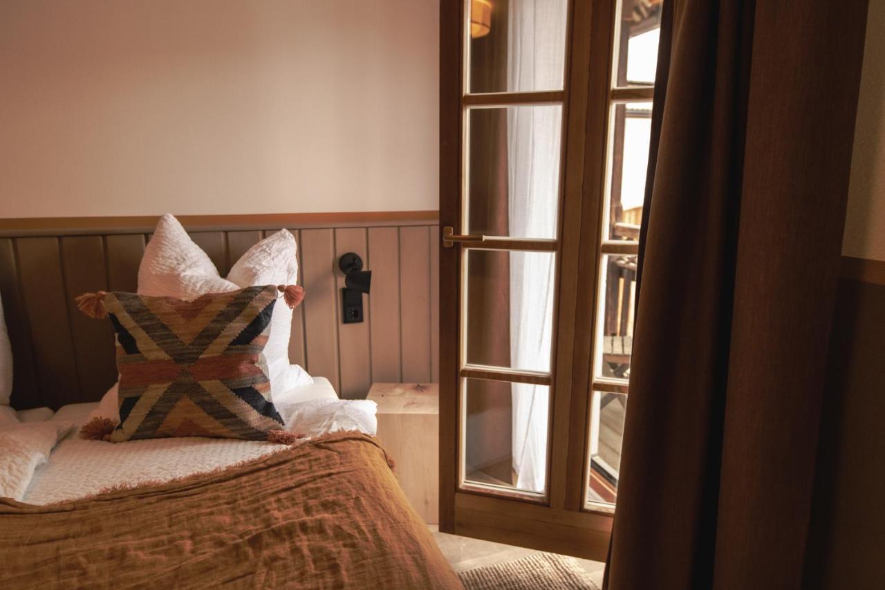 Hotel Kastanienhof Pfettrach Altdorf  Zewnętrze zdjęcie